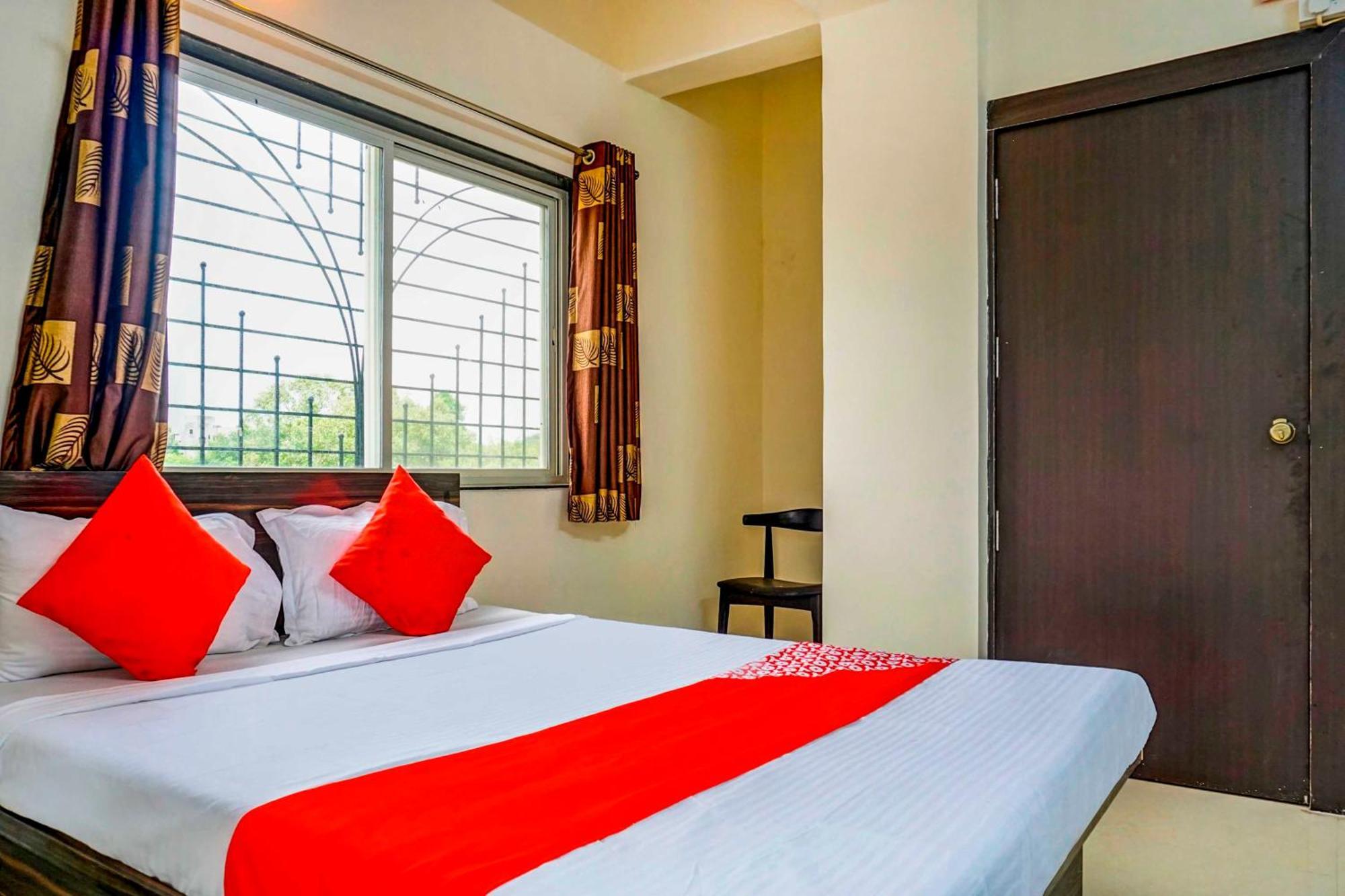 Hotel O Komfort Inn Пуна Экстерьер фото